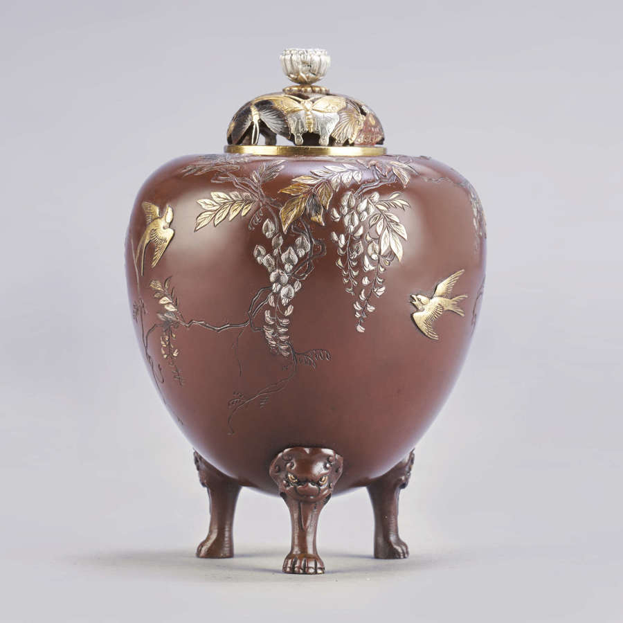 Japanese bronze incense burner signed Inoue Company Kyoto Meiji period