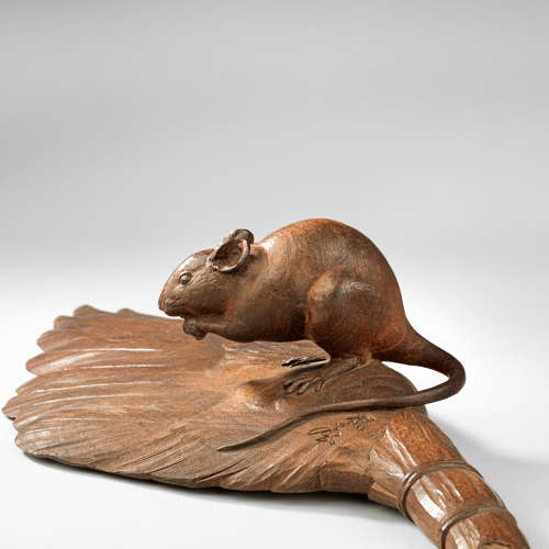 Japanese wood okimono of a rat signed Mori Hosei Meiji period