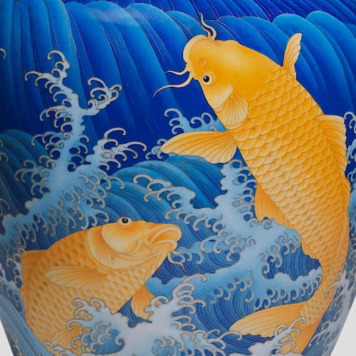 Japanese cloisonné vase with koi carps signed Ando Jubei Taishō period