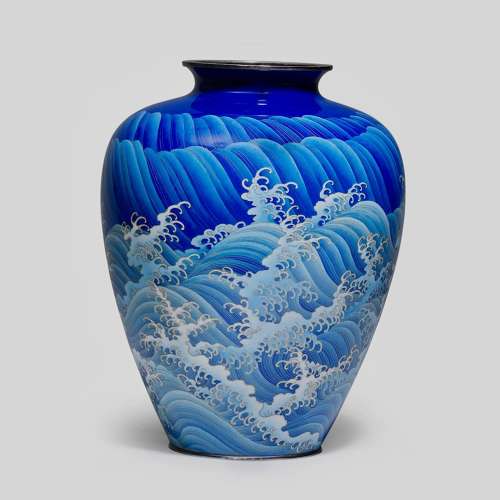 Japanese cloisonné vase with koi carps signed Ando Jubei Taishō period