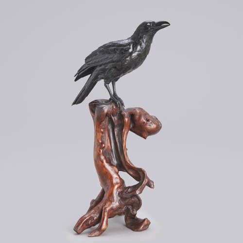Japanese bronze crow on a wood tree stump signed Mitani, Meiji period