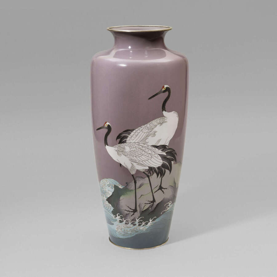 Japanese cloisonn&eacute; enamel vase signed Sanzui Taishō period