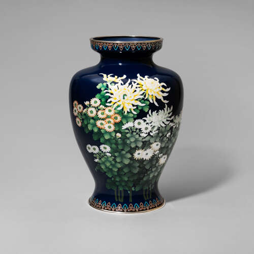 Japanese cloisonné enamel vase signed Andō Jūbei Taishō period