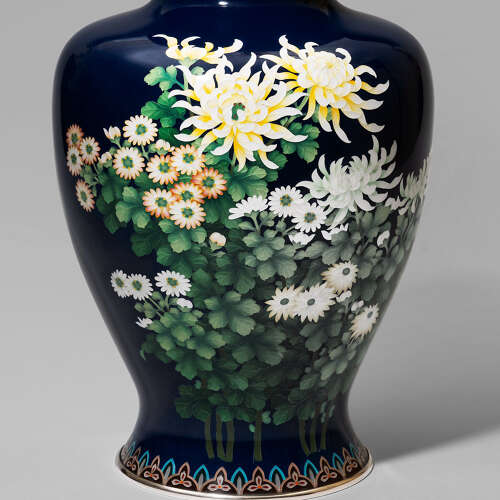 Japanese cloisonné enamel vase signed Andō Jūbei Taishō period