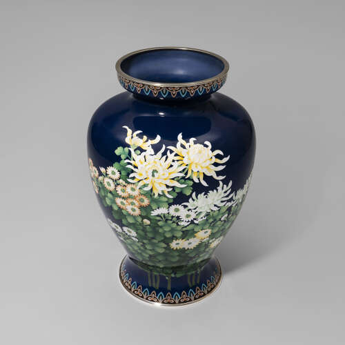 Japanese cloisonné enamel vase signed Andō Jūbei Taishō period