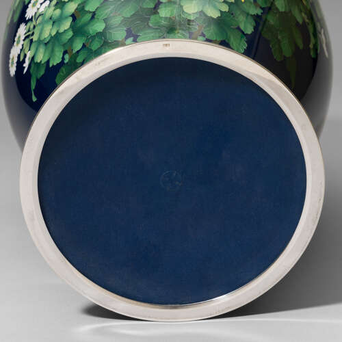 Japanese cloisonné enamel vase signed Andō Jūbei Taishō period