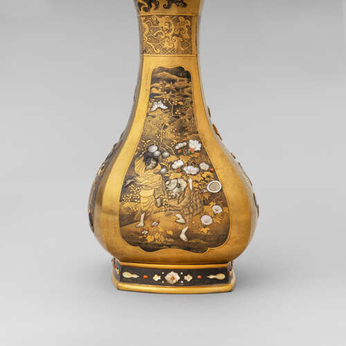 Japanese pair of gold lacquered vases with Shibayama inlays late Meiji period