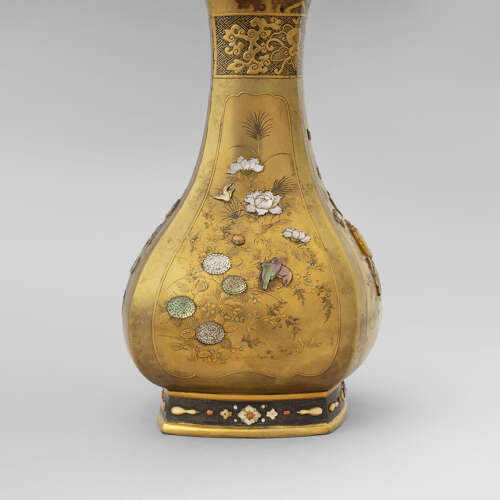 Japanese pair of gold lacquered vases with Shibayama inlays late Meiji period