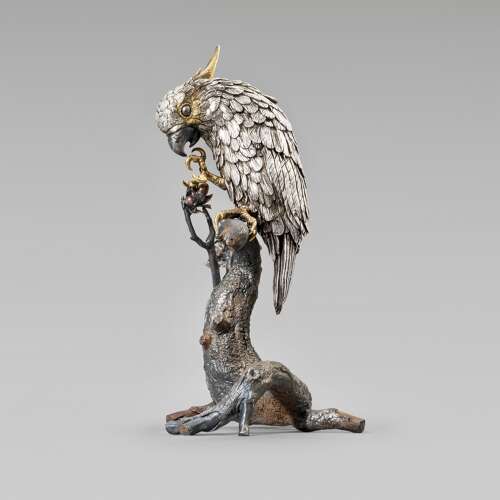 Japanese silver cockatoo signed Suzuki Chōkichi with mark Kiryū Kōshō Kaisha Meiji period