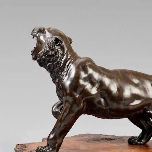 Japanese bronze tiger signed Miyabe Atsuyoshi for the Maruki Company Meiji period